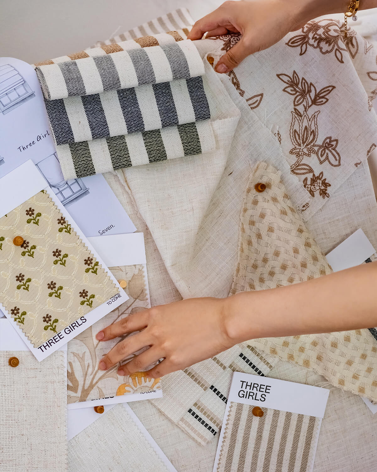 Holen Sie sich kostenlose Stoffmuster – Wählen Sie Ihr Produkt und Ihre Farben (bis zu 20 Muster!)