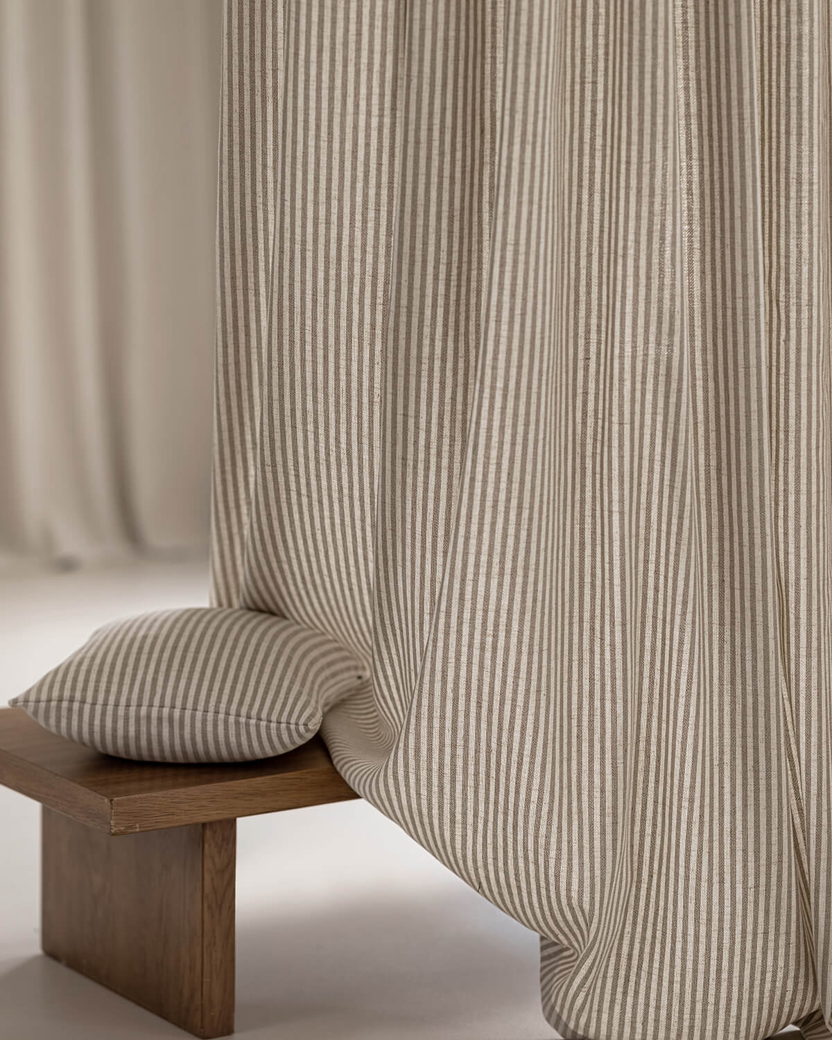 Zaria Delicate Striped Pattern Pleated Drape