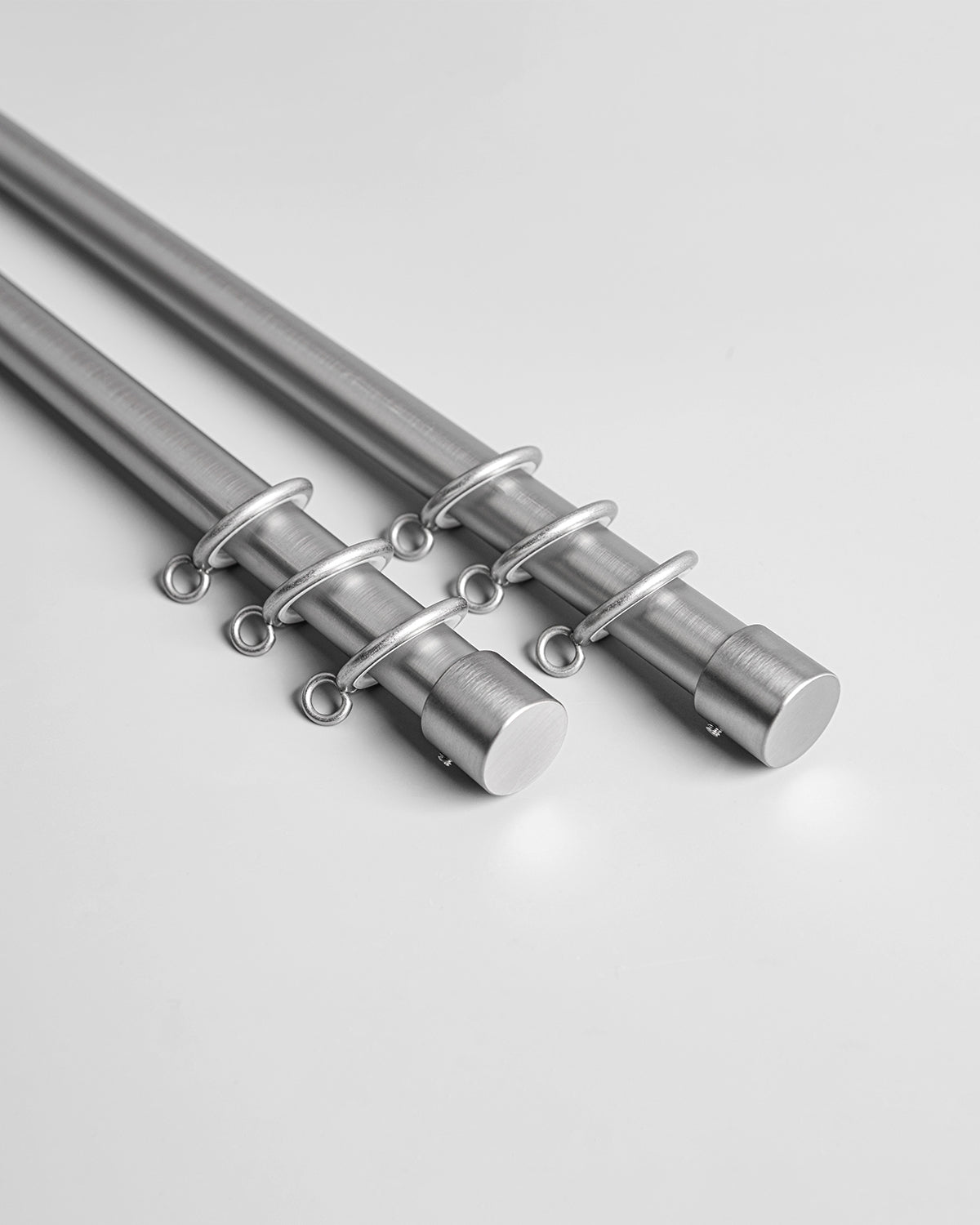 Cleo Modern Metal Curtain Rod