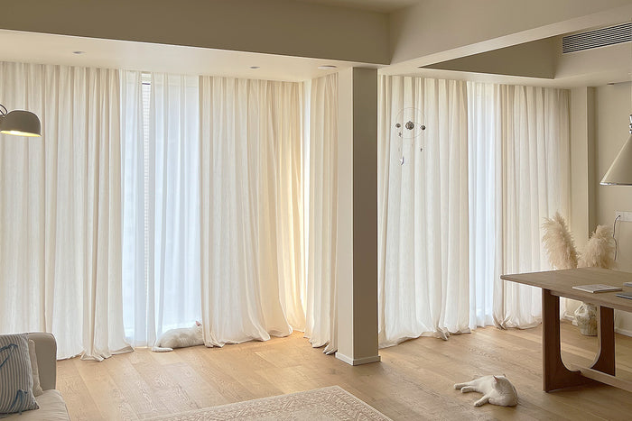 Airy Texture with Subtle Movement