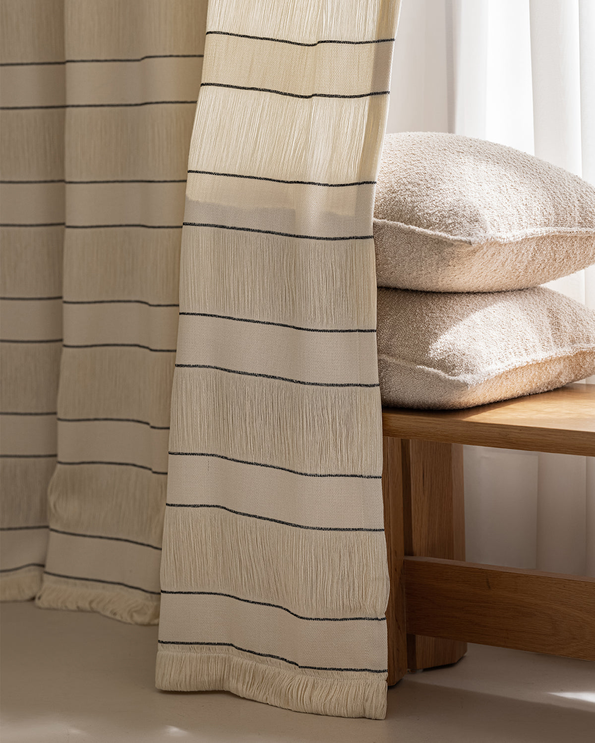 Delicate Yet Assured Woven Structure