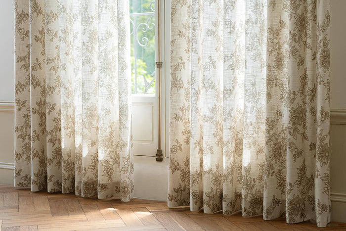 Soft Floral Artistry for a Calm Home