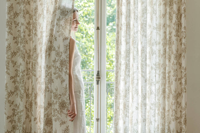 Light, Privacy & Comfort in One Fabric